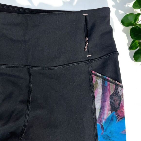 ๐ Calia By Carrie Underwood Essential Leggings with Mesh Floral Panels - Picture 8 of 10